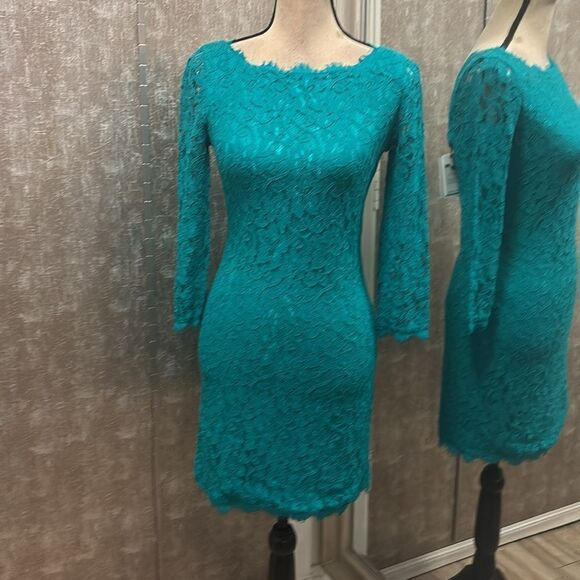 NWT Diane Von Furstenberg Zarita Elegant Lace Dress in Teal, US2 - Picture 5 of 13